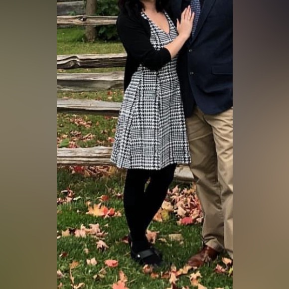 Gorgeous houndstooth dress - Picture 3 of 5